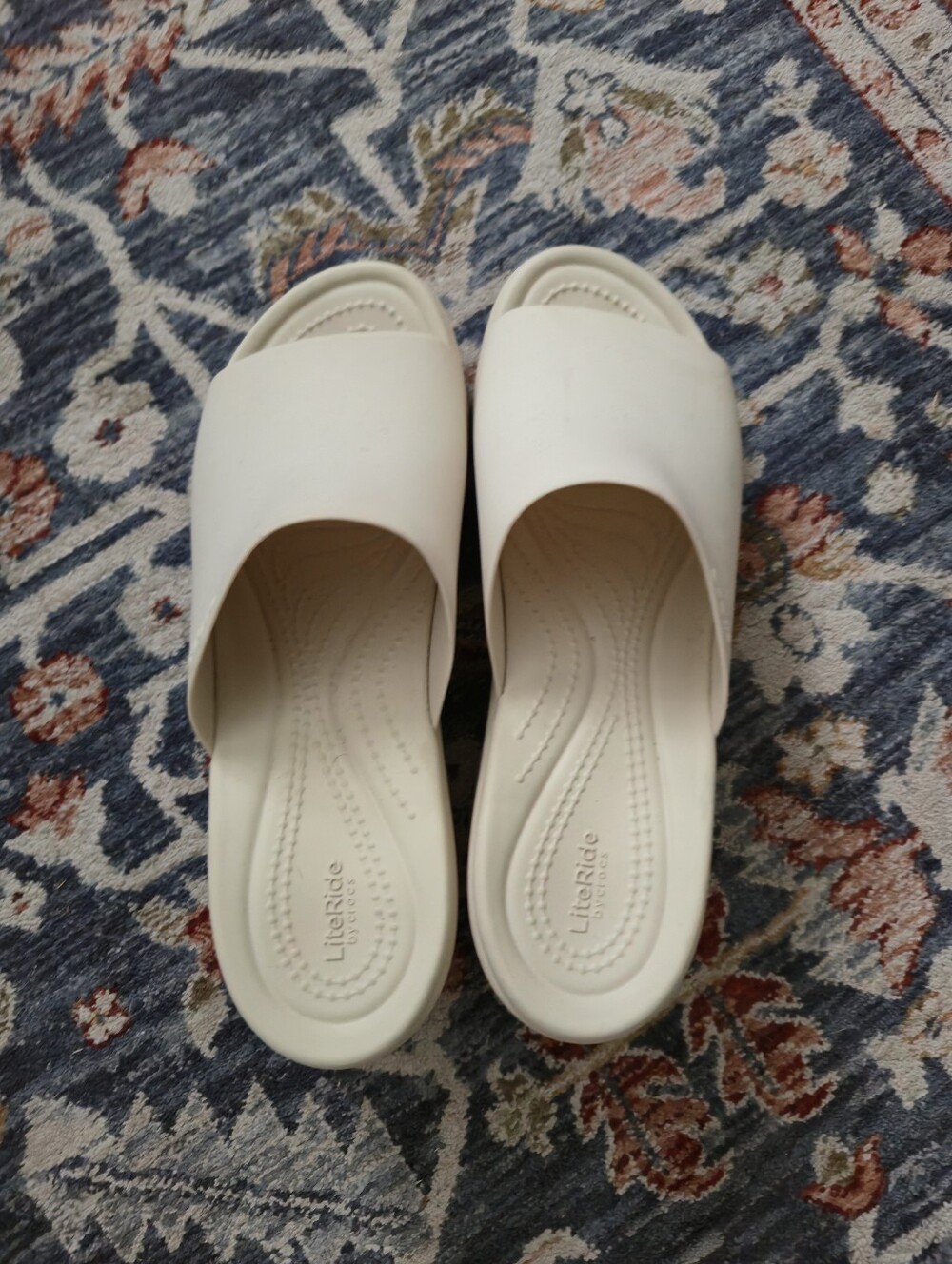 CROCS Women's Cream Brooklyn Mules - Picture 3 of 6
